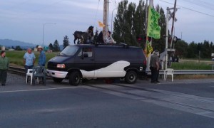 van on track anacortes